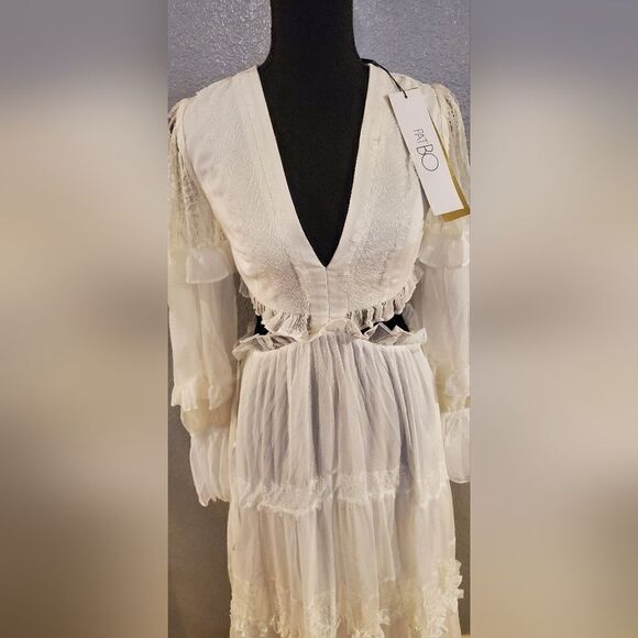 PatBo White Cutout Lace-Trim Linen V-Neck Maxi Dress – Women’s Designer Dress - Picture 10 of 16